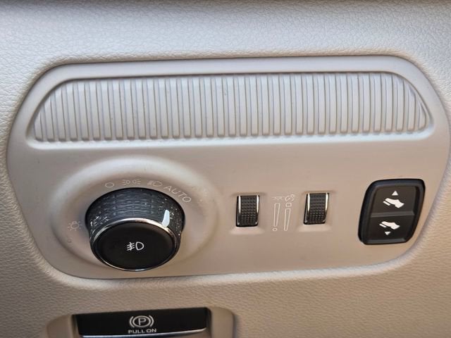 2024 Jeep Wagoneer Base