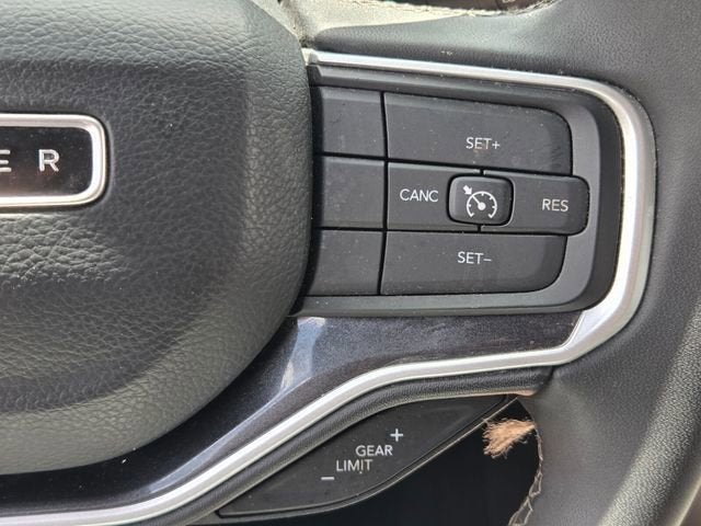 2024 Jeep Wagoneer Base