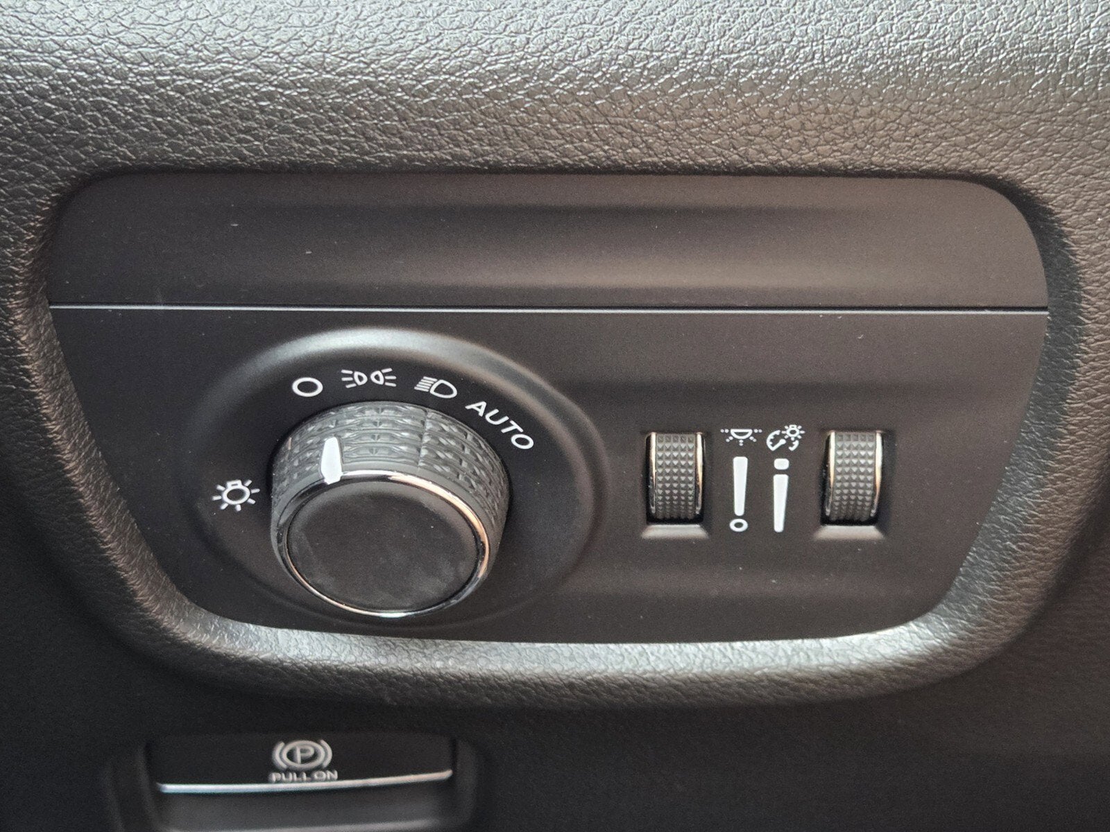 2025 Jeep Grand Cherokee Altitude X 4x2