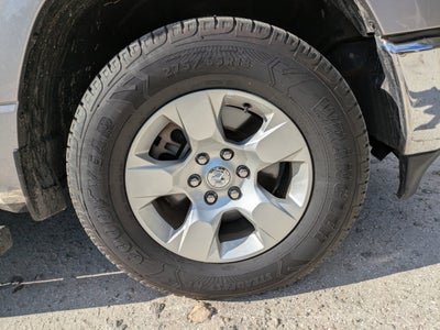 2022 RAM 1500 Big Horn Crew Cab 4x4 5'7" Box