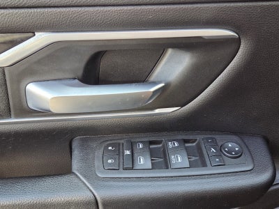 2022 RAM 1500 Big Horn Crew Cab 4x4 5'7" Box