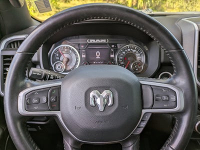 2022 RAM 1500 Big Horn Crew Cab 4x4 5'7" Box