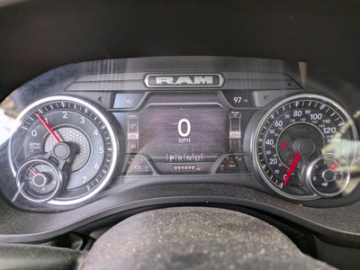 2022 RAM 1500 Big Horn Crew Cab 4x4 5'7" Box