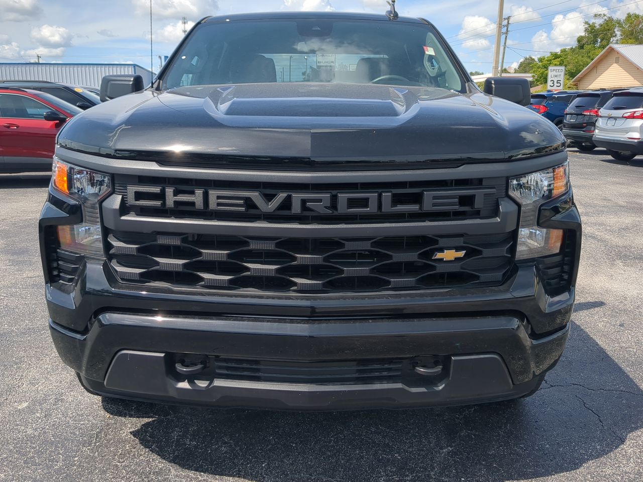 2025 Chevrolet Silverado 1500 Custom