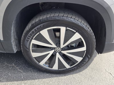 2024 Volkswagen Taos SE