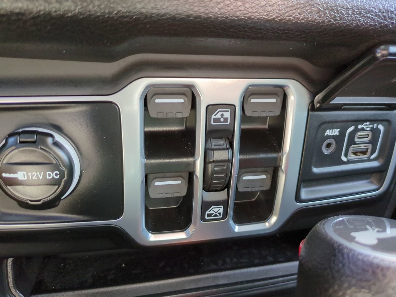 2025 Jeep Wrangler 4-Door Sport 4x4