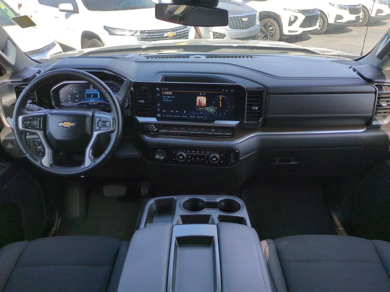 2023 Chevrolet Silverado 1500 LT (2FL)