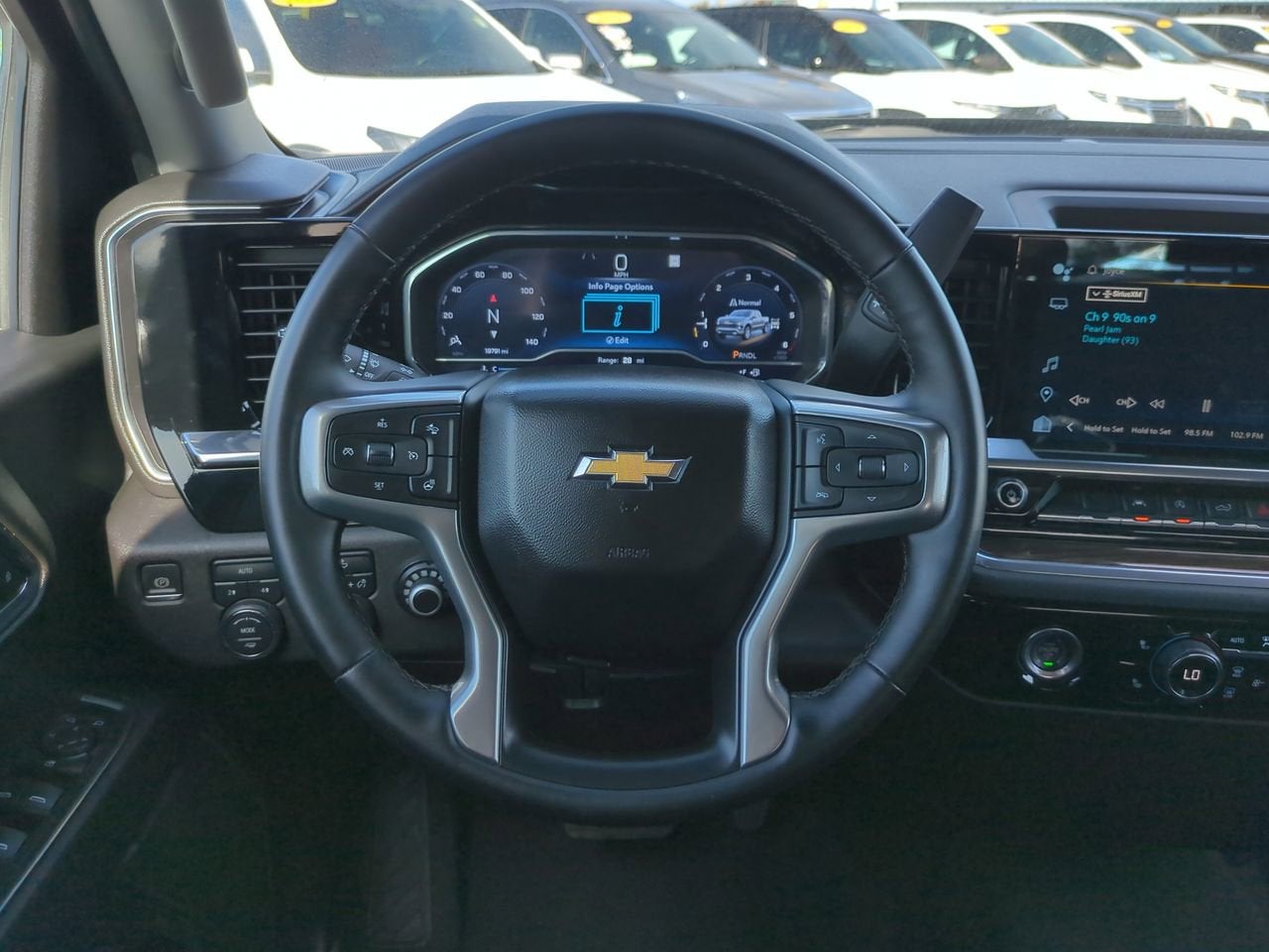 2023 Chevrolet Silverado 1500 LT (2FL)