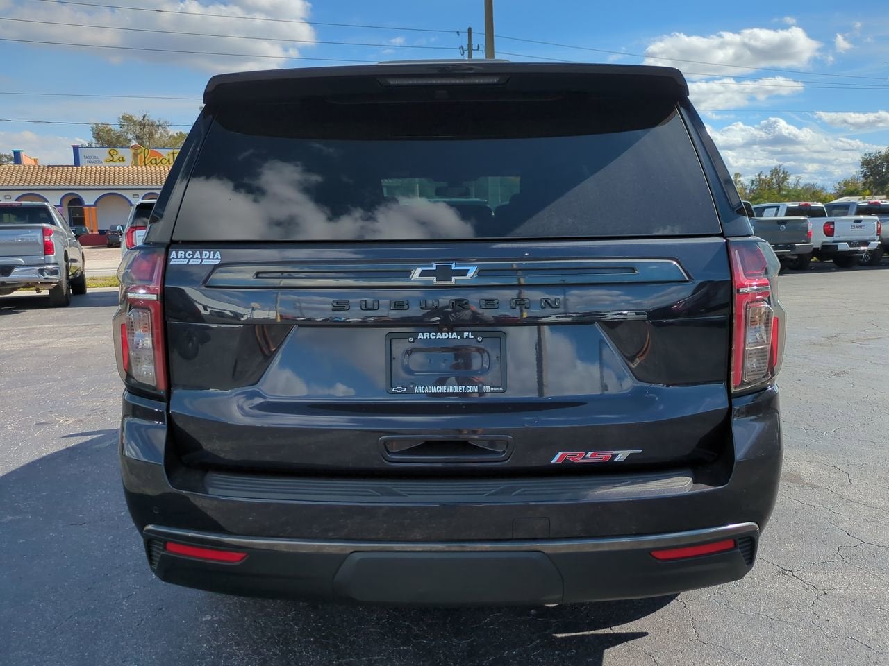 2022 Chevrolet Suburban RST