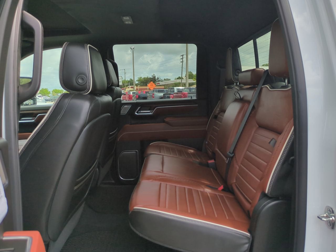 2026 GMC Sierra 3500 HD Denali Ultimate DRW