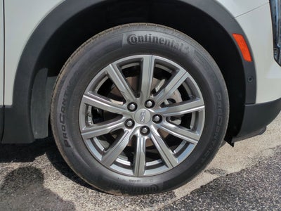 2022 Cadillac XT4 Premium Luxury