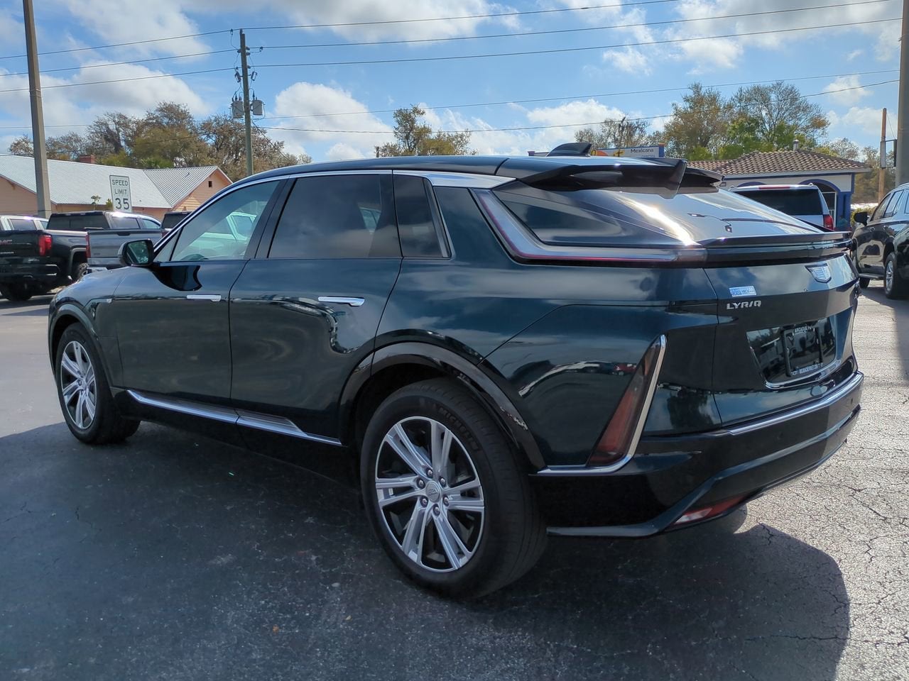 2024 Cadillac LYRIQ Tech