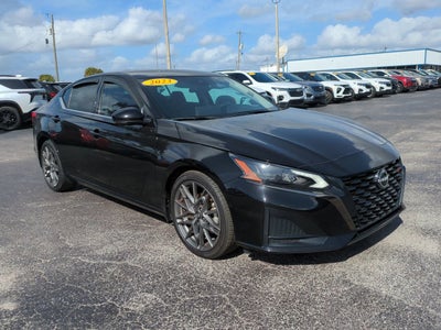 2023 Nissan Altima SR VC-Turbo FWD