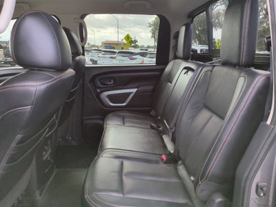 2017 Nissan TITAN SL