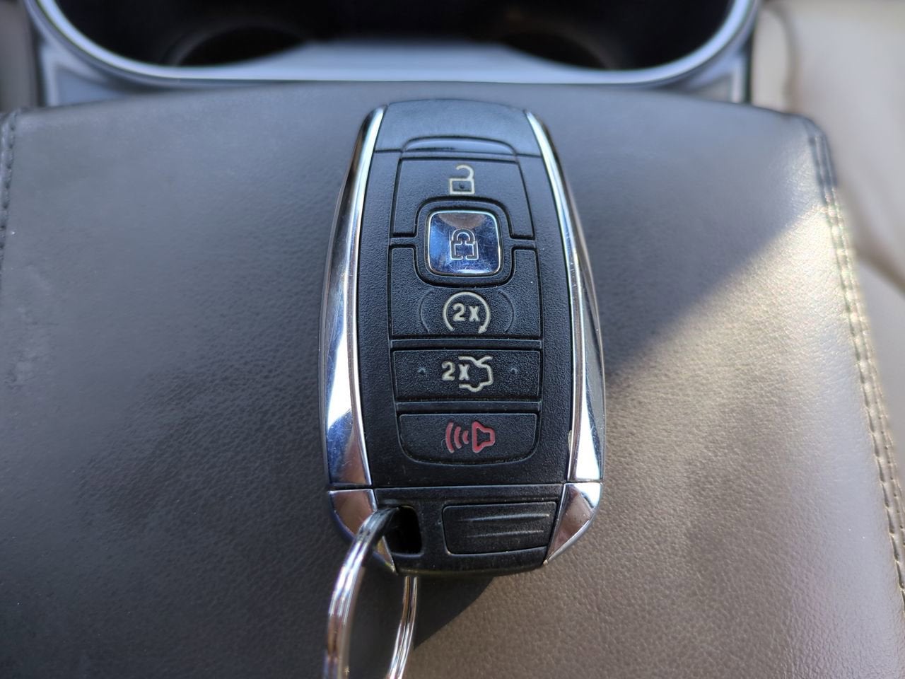 2019 Lincoln Nautilus Select