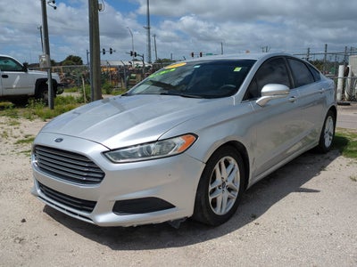 2016 Ford Fusion SE