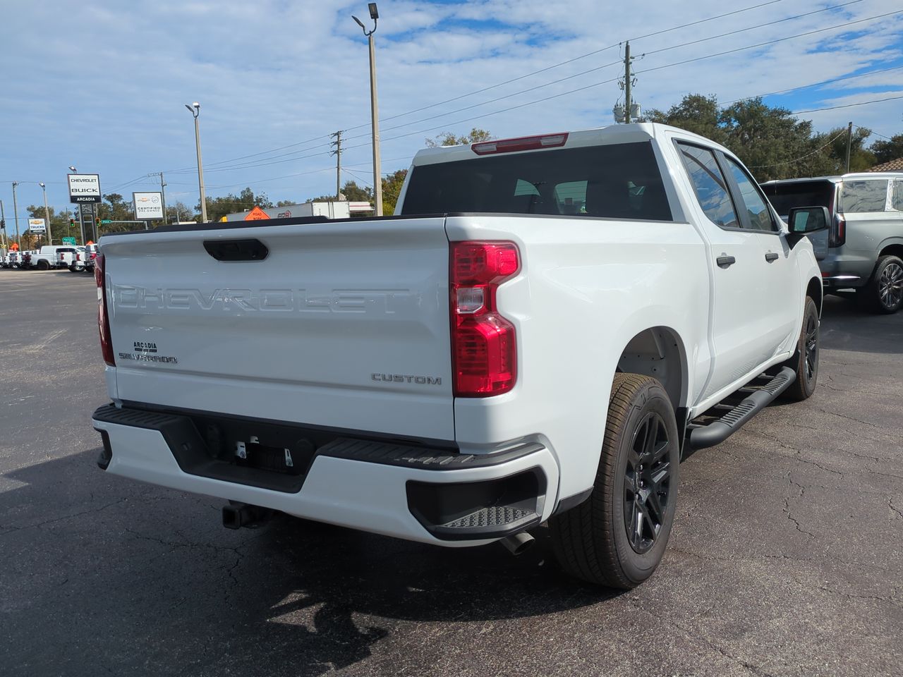 2025 Chevrolet Silverado 1500 Custom