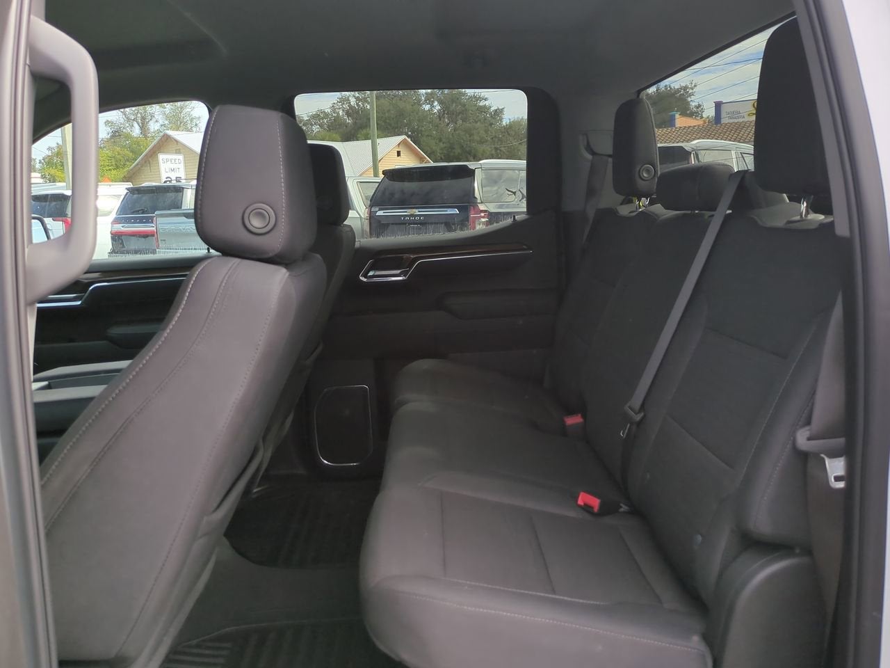 2025 Chevrolet Silverado 1500 LT (2FL)