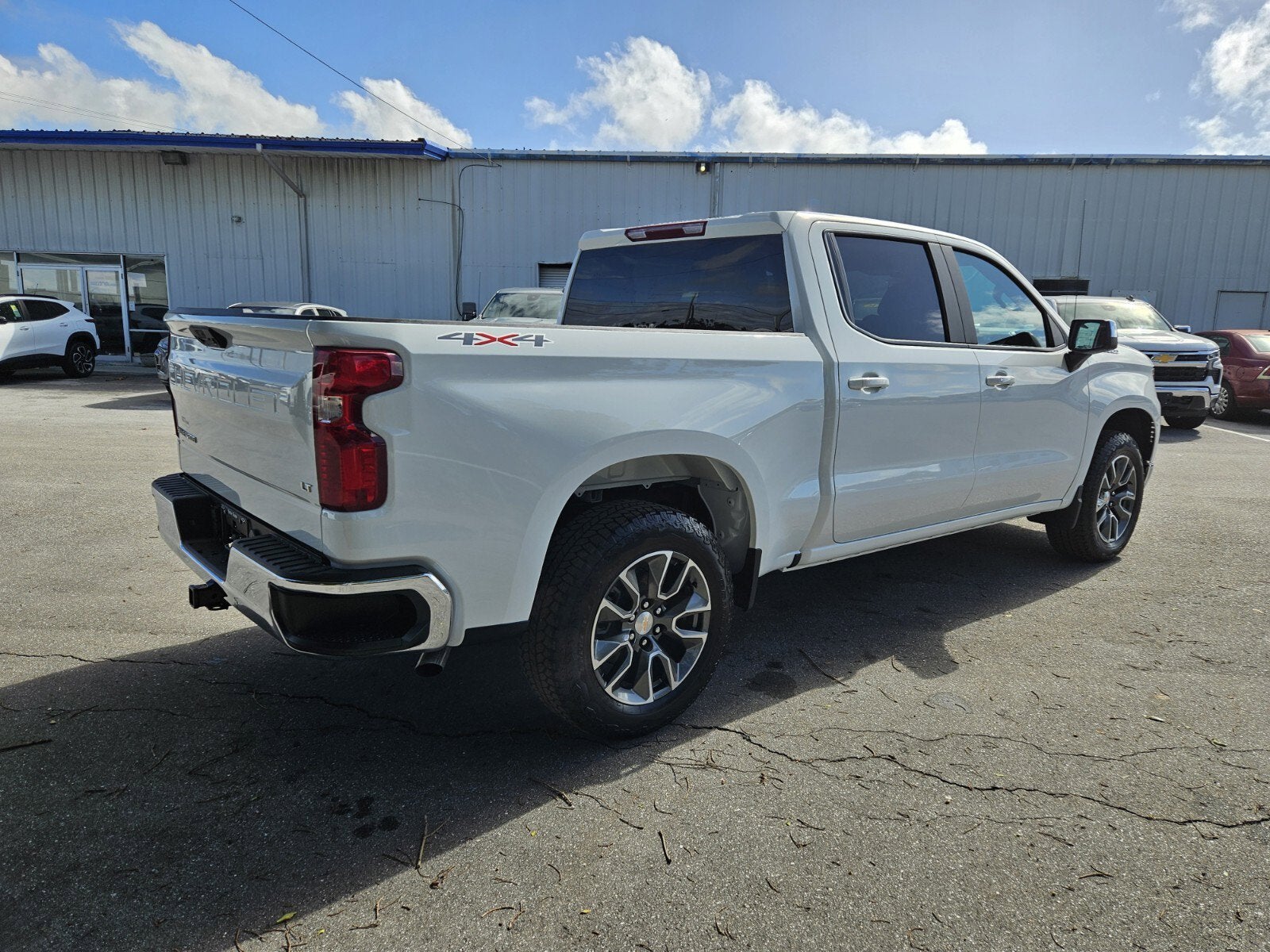 2025 Chevrolet Silverado 1500 LT (2FL)