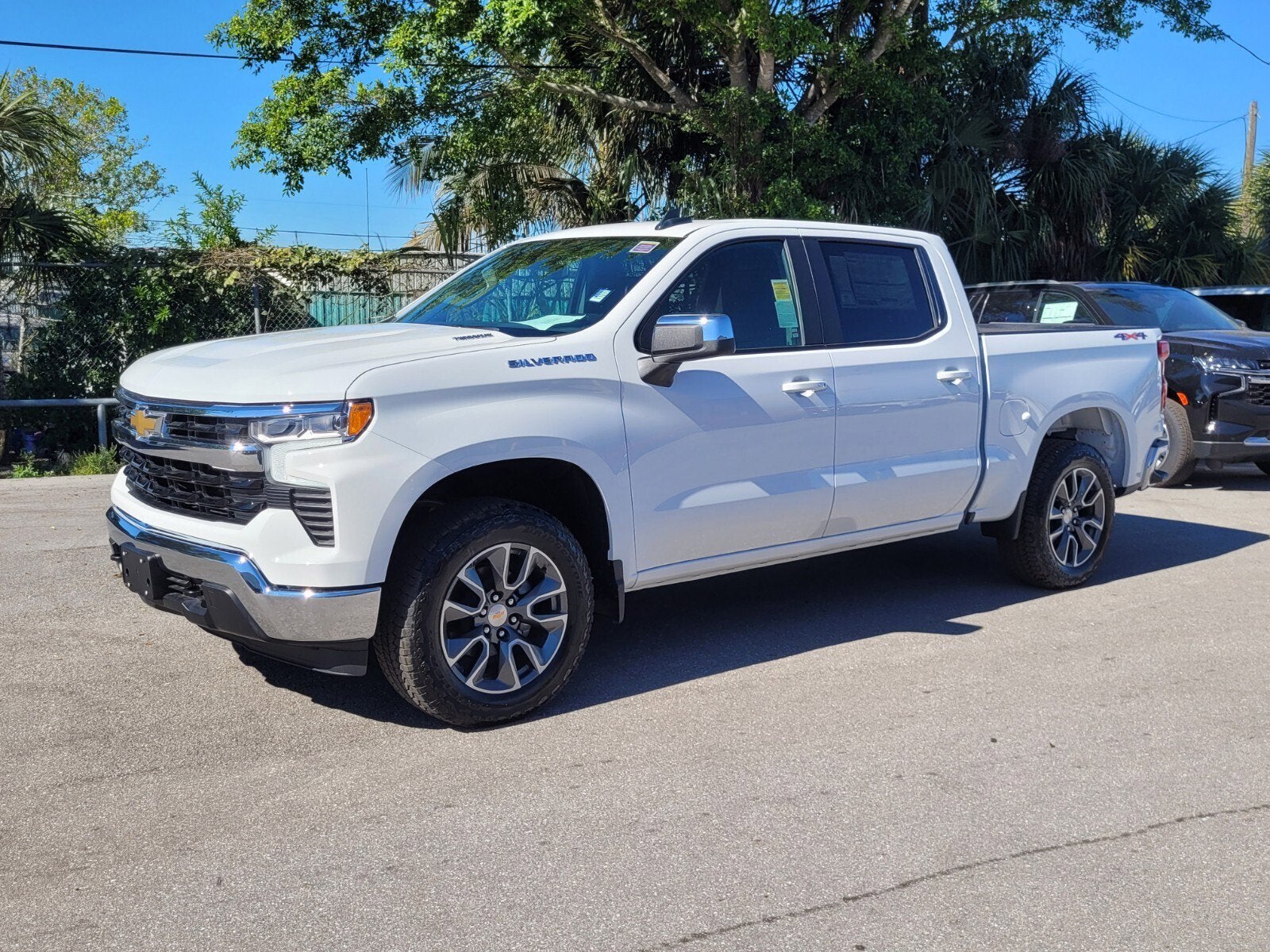 2025 Chevrolet Silverado 1500 LT (2FL)