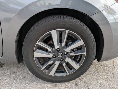 2021 Nissan Versa SV Xtronic CVT