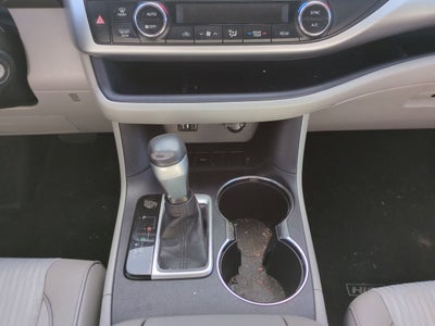 2015 Toyota Highlander LE Plus V6