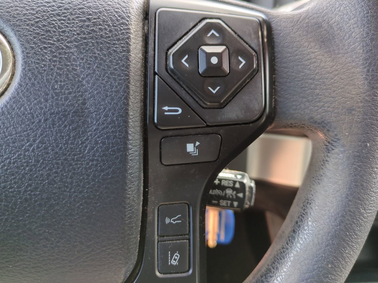 2018 Toyota Tacoma SR