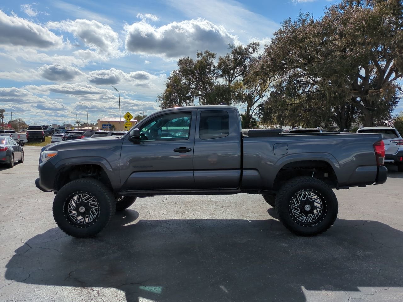 2018 Toyota Tacoma SR