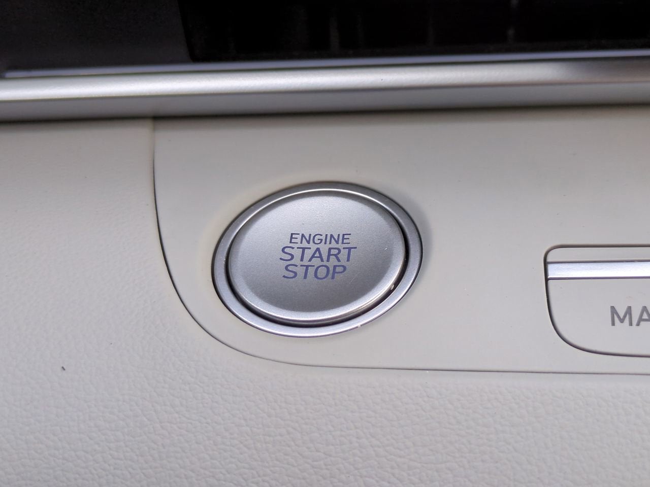 2024 Hyundai Elantra Hybrid Limited