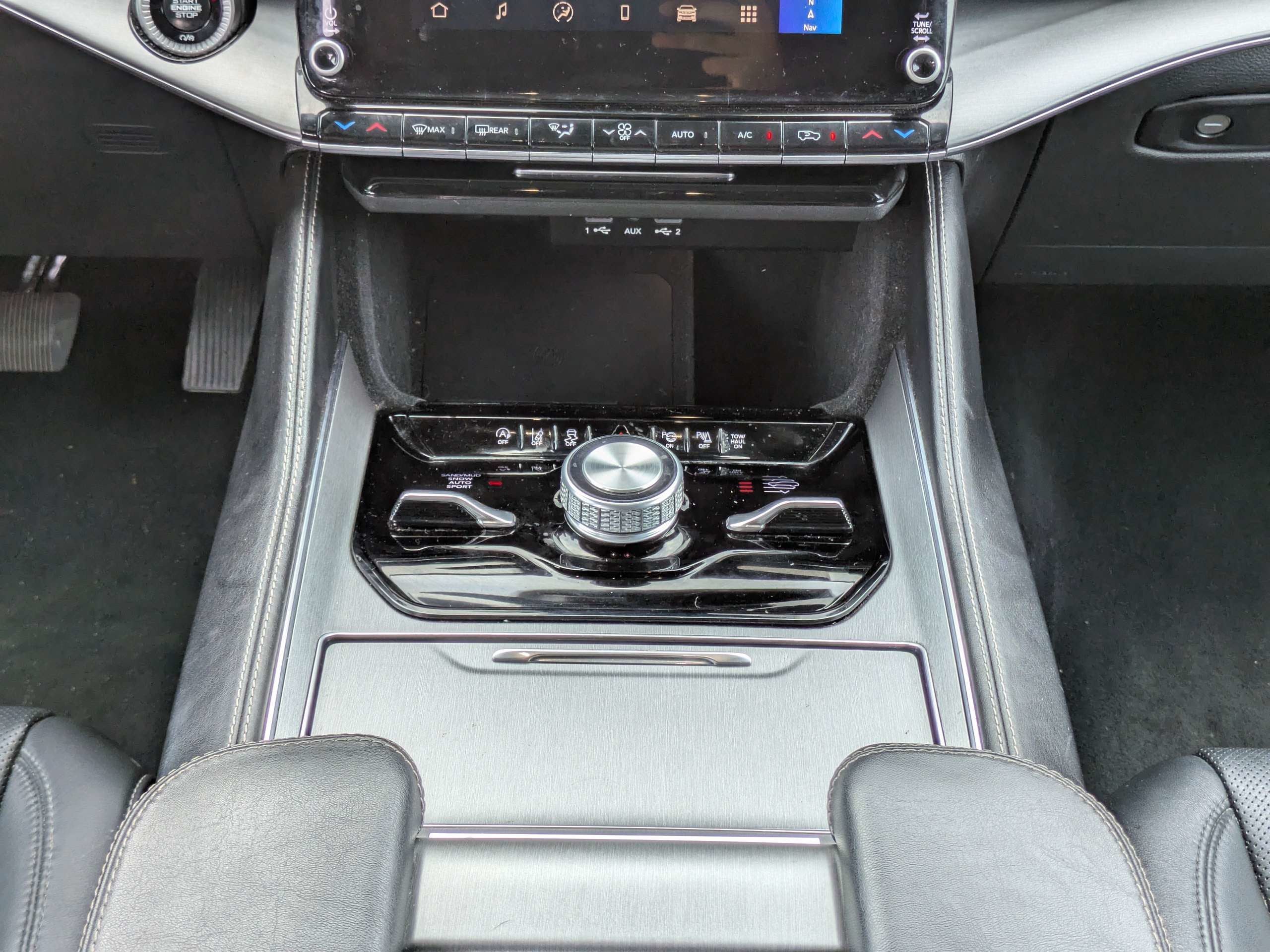 2024 Jeep Wagoneer L Series II Carbide