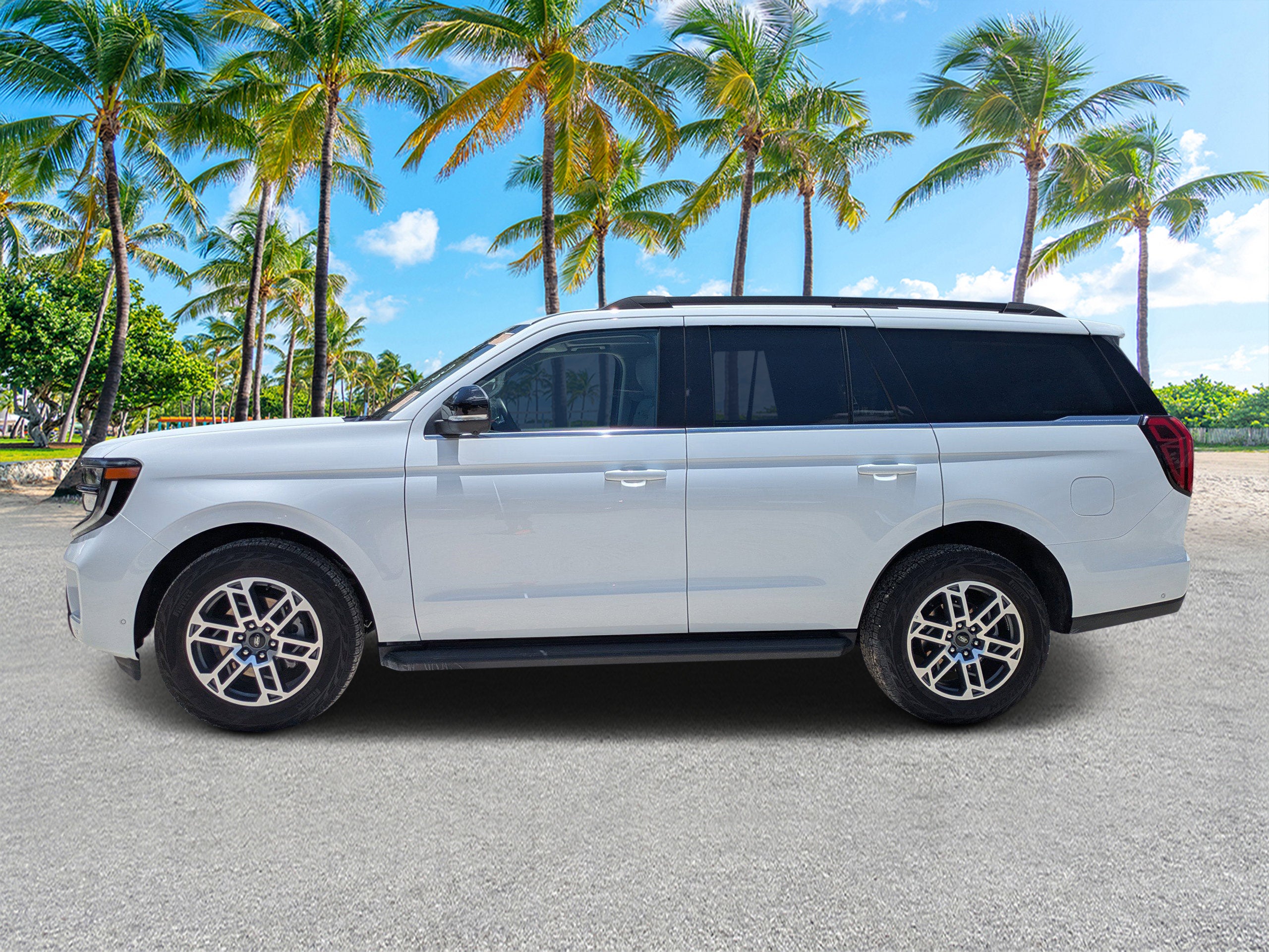 2025 Ford Expedition Active