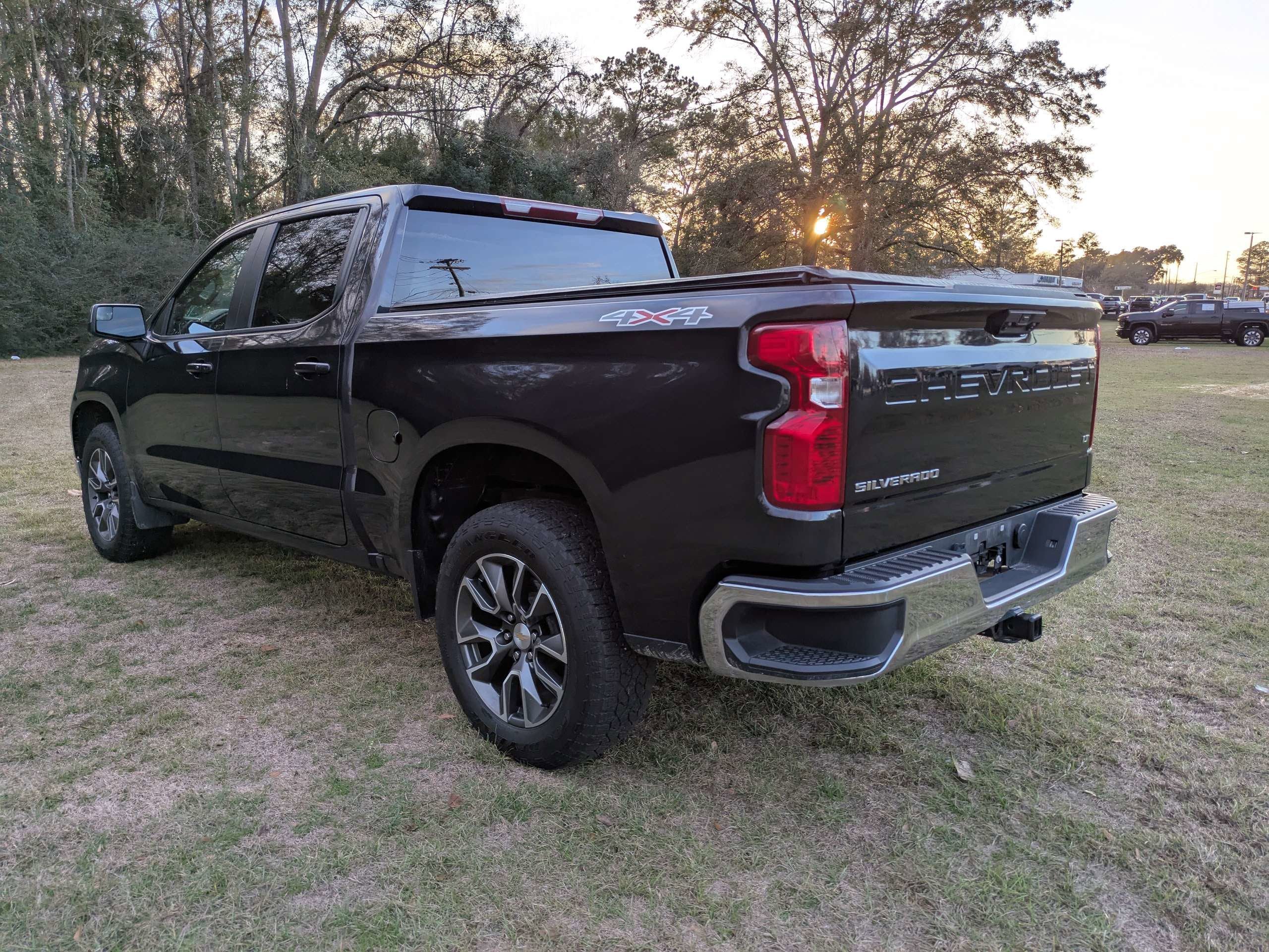 2024 Chevrolet Silverado 1500 LT (2FL)