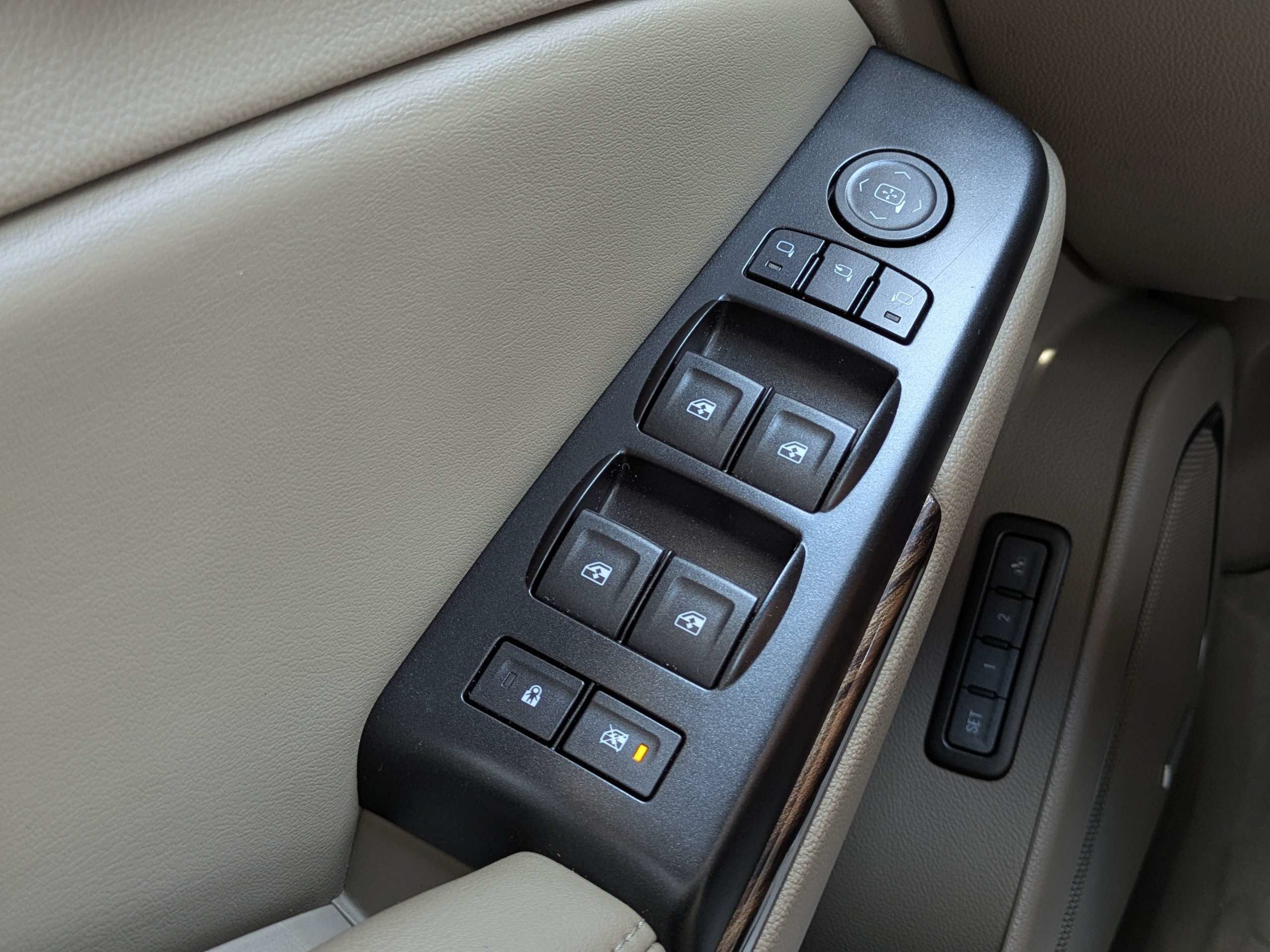 2018 GMC Yukon XL SLT