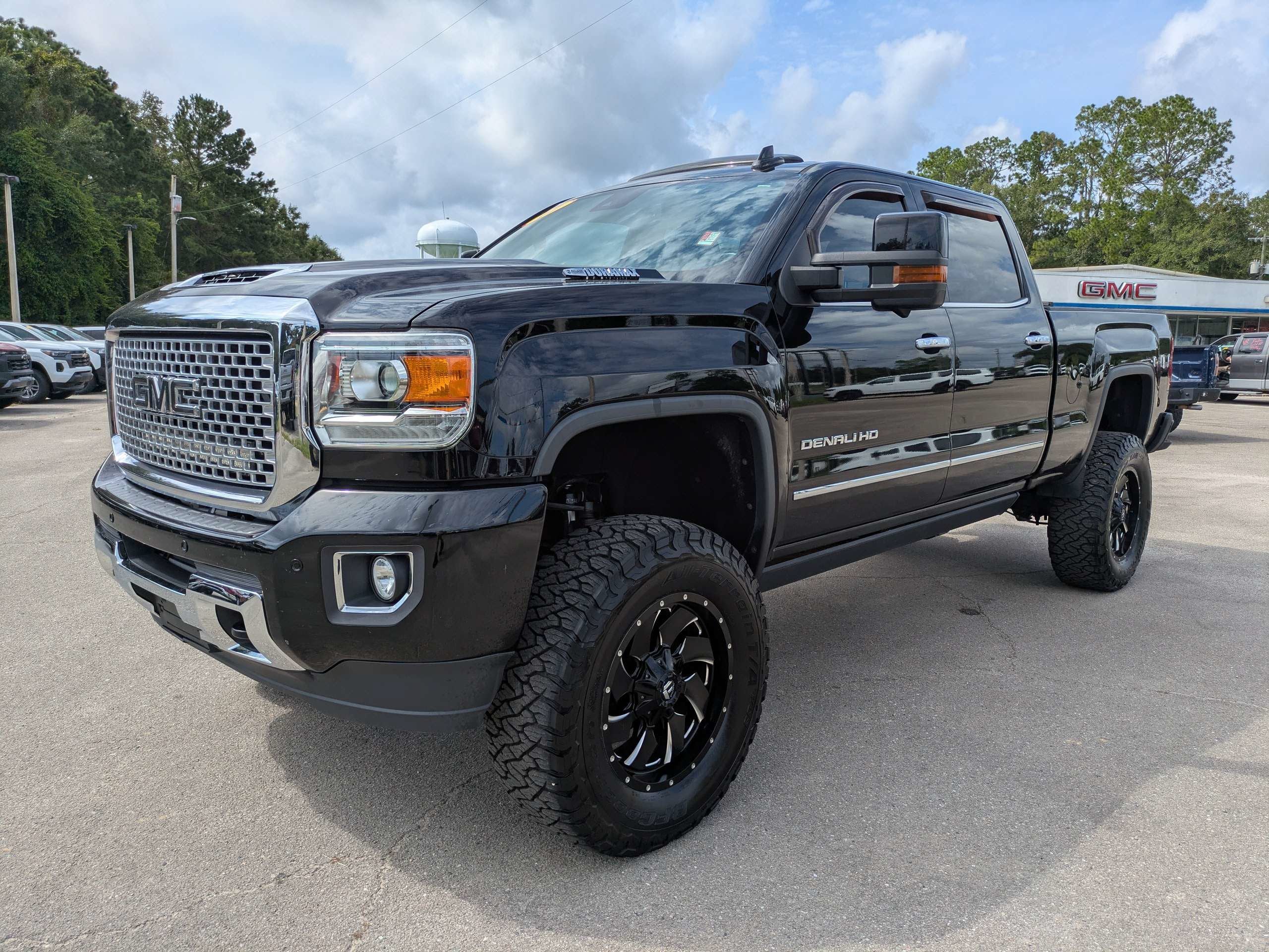 2017 GMC Sierra 2500 HD Denali