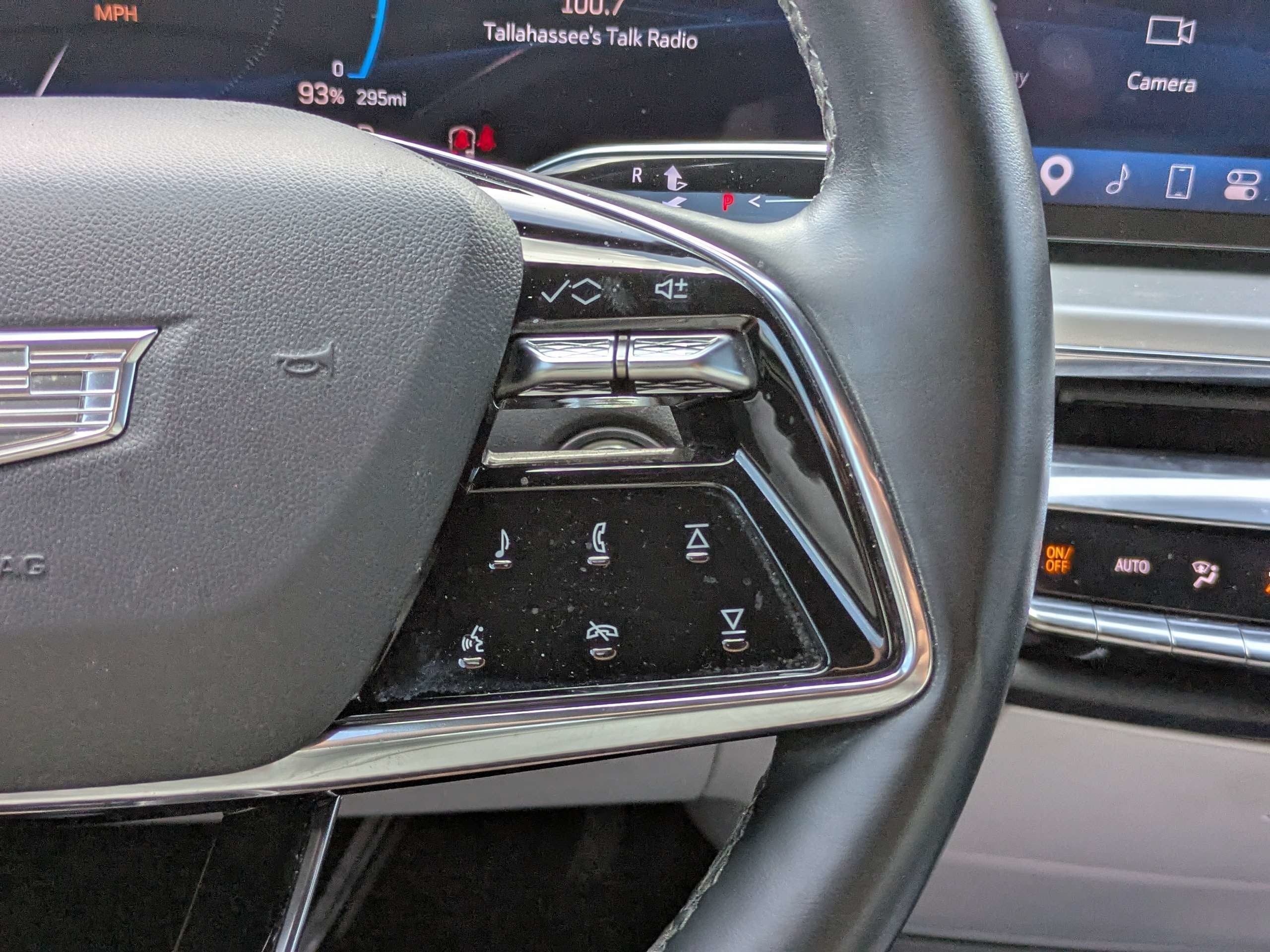 2024 Cadillac LYRIQ Sport 1