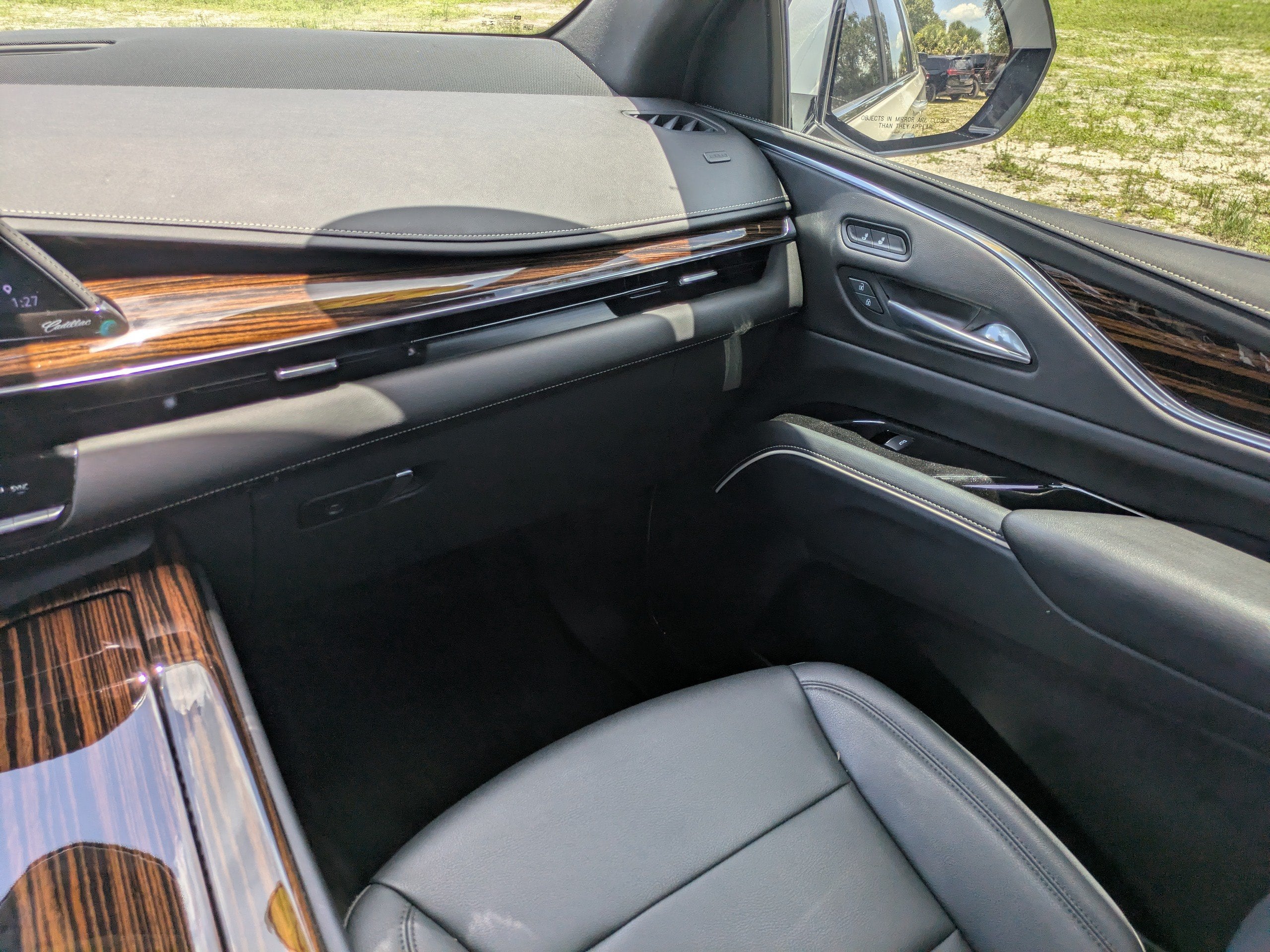 2022 Cadillac Escalade ESV Luxury