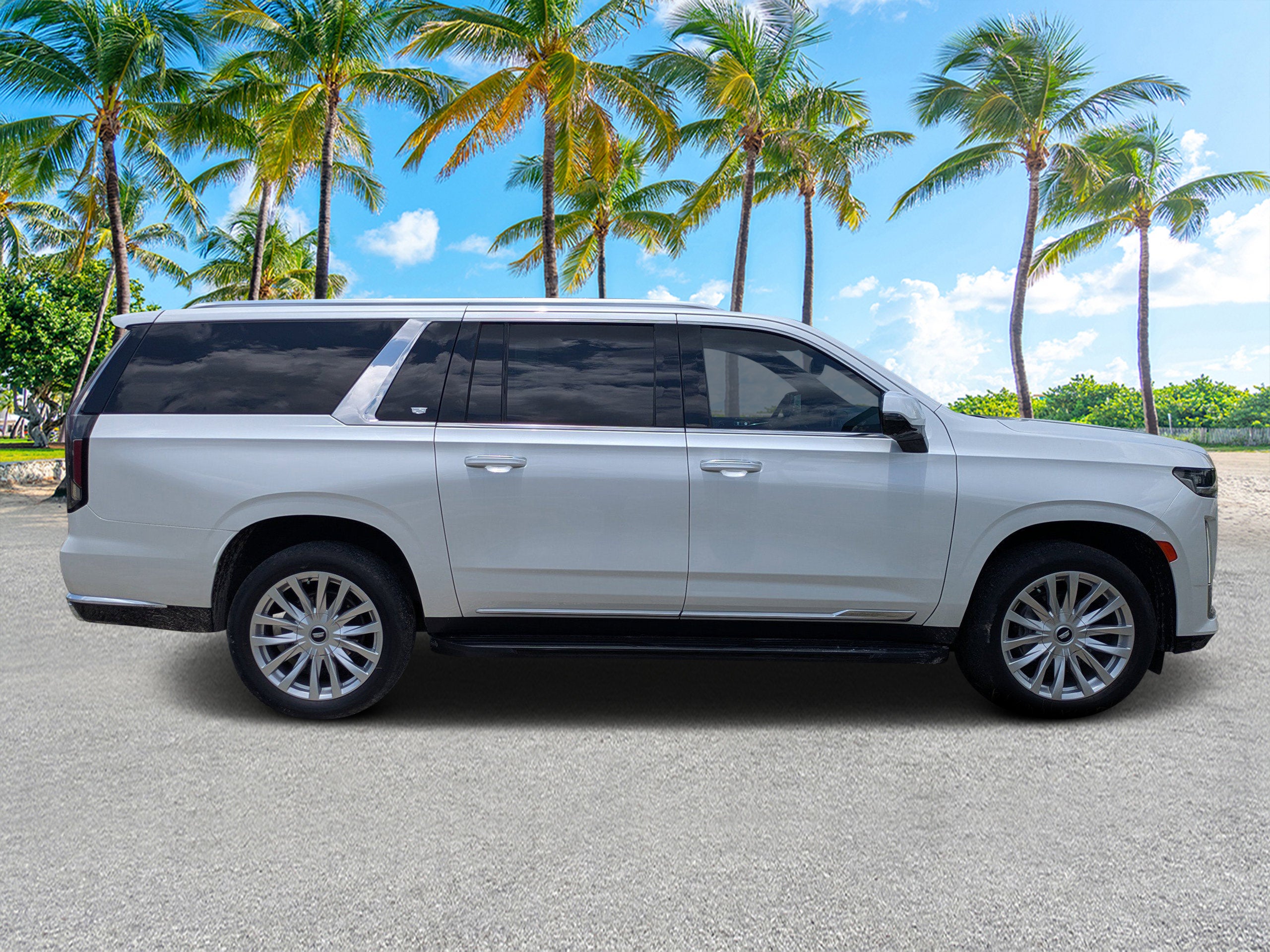 2022 Cadillac Escalade ESV Luxury