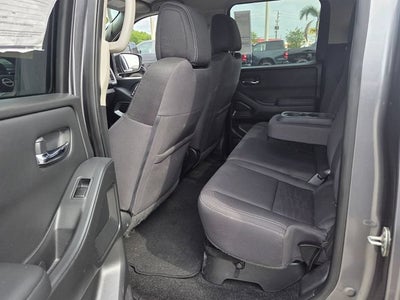 2022 Nissan Frontier Crew Cab SV 4x4