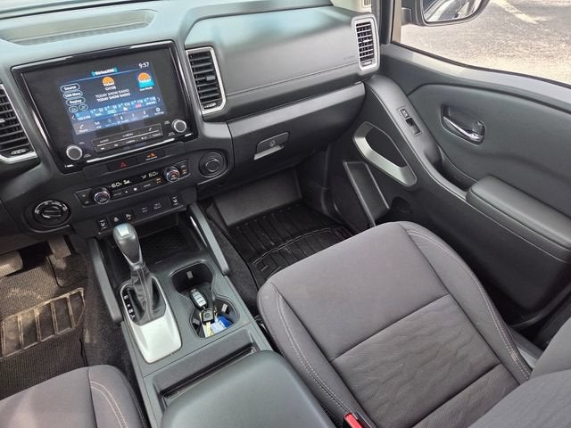 2022 Nissan Frontier Crew Cab SV 4x4