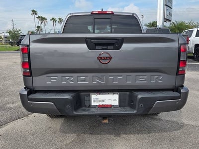 2022 Nissan Frontier Crew Cab SV 4x4