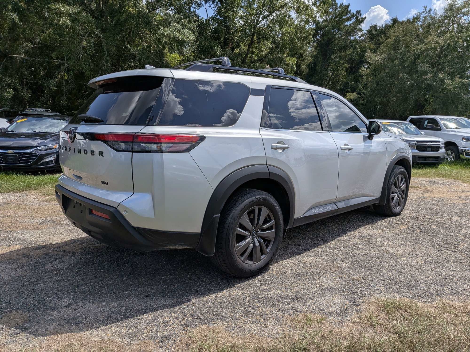 2022 Nissan Pathfinder SV 2WD