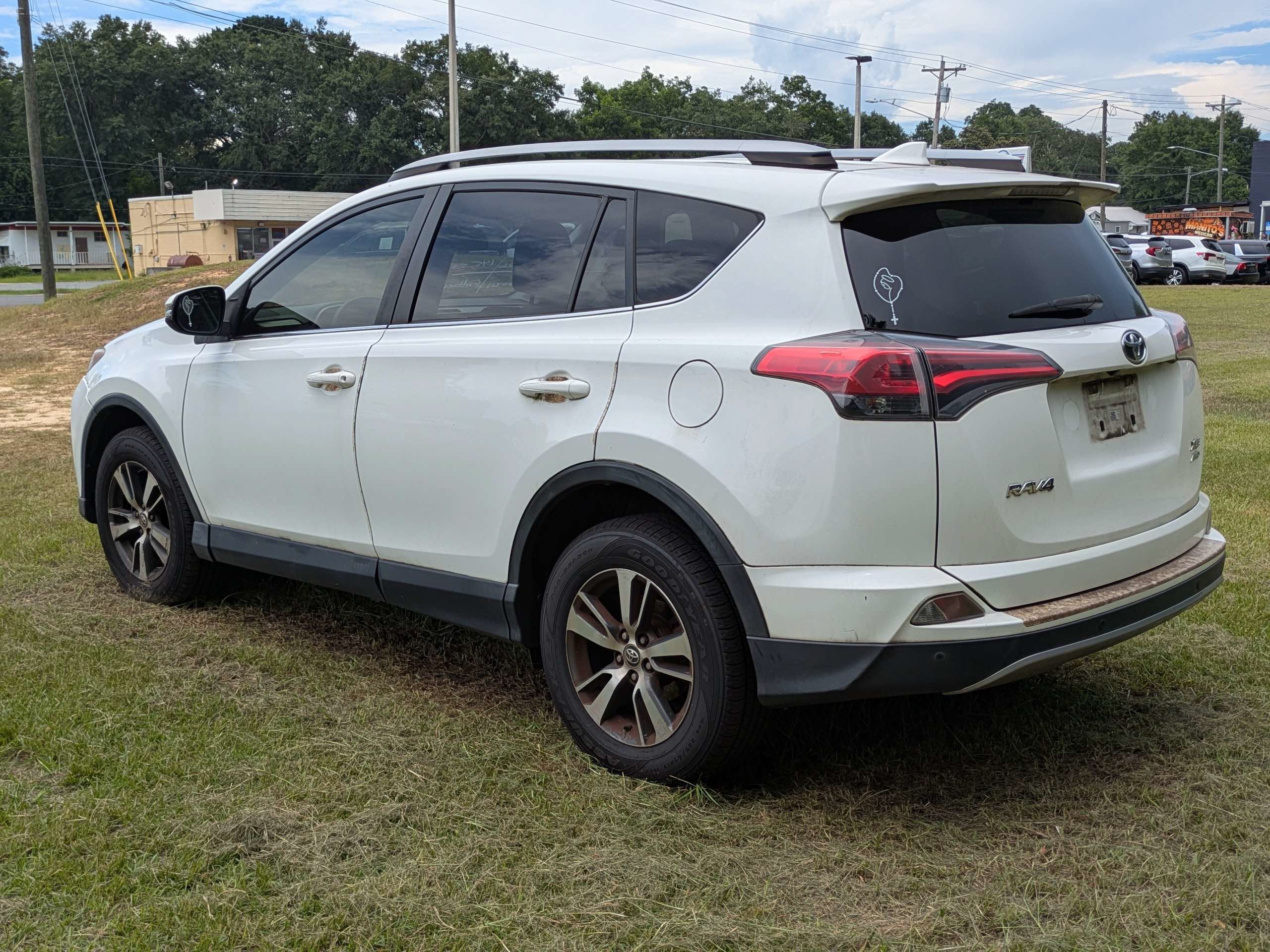 2017 Toyota RAV4 XLE