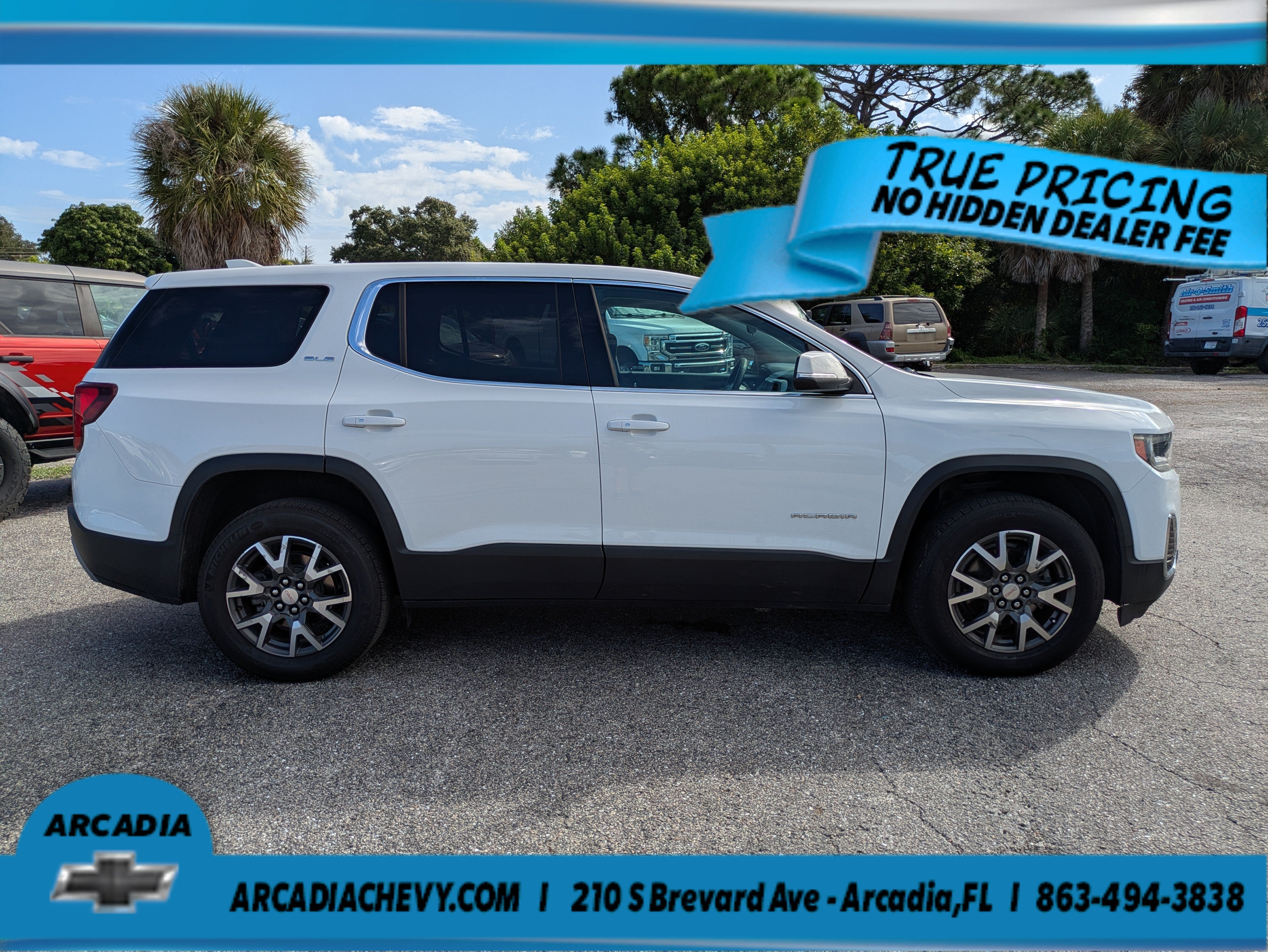 2023 GMC Acadia SLE