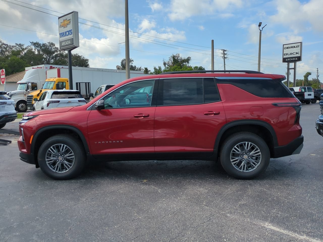2026 Chevrolet Traverse LT