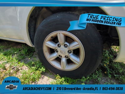 2004 Nissan Frontier 2WD XE