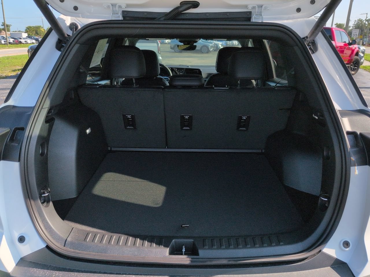 2027 Chevrolet Equinox LT - Photo 13