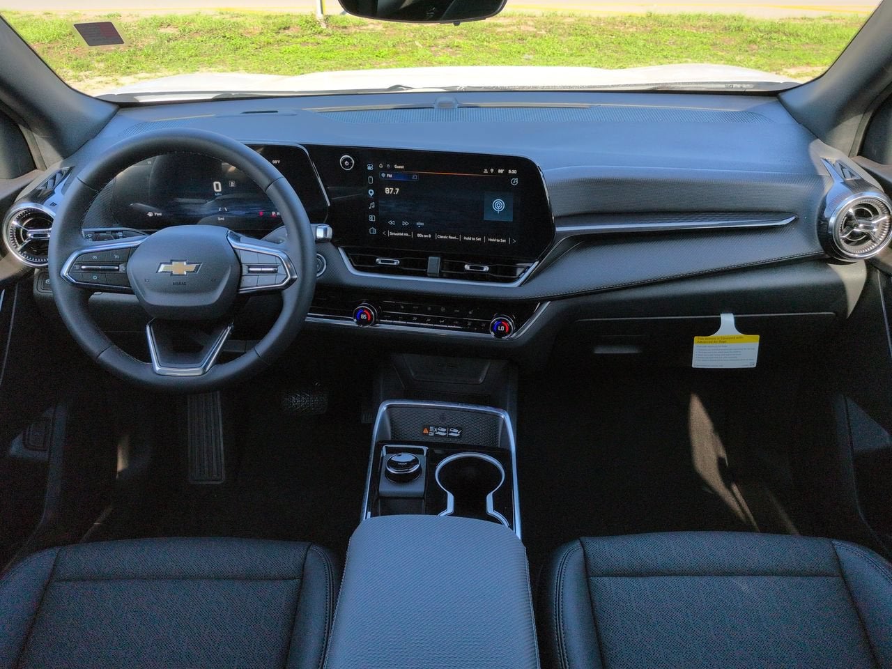 2027 Chevrolet Equinox LT - Photo 15
