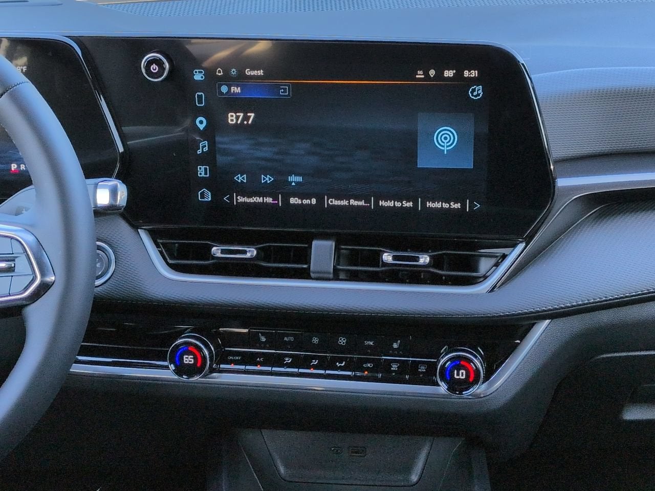 2027 Chevrolet Equinox LT - Photo 18