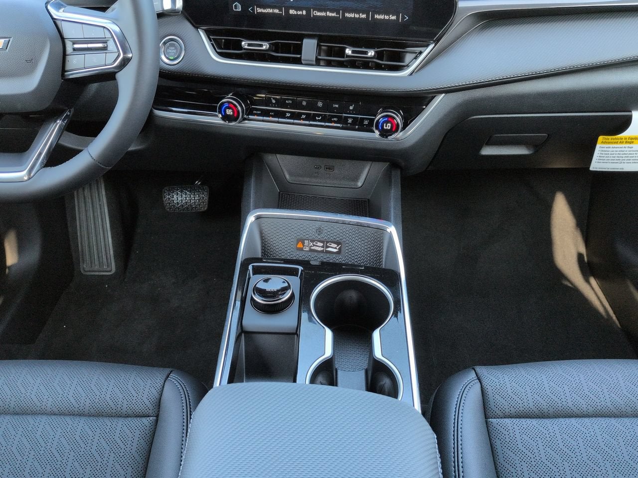 2027 Chevrolet Equinox LT - Photo 19