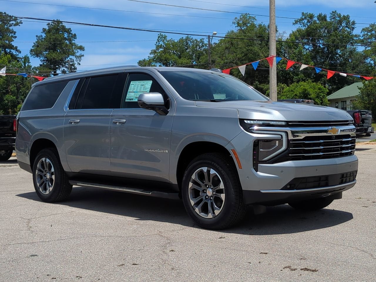 2026 Chevrolet Suburban LT